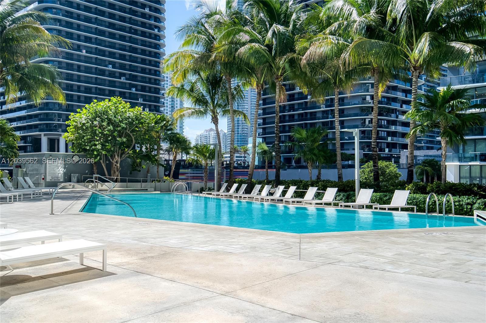 88 Southwest 7th Street, Unit 1006 Miami, FL 33130 - Photo 29 of 49