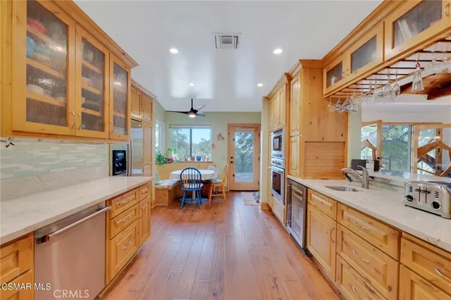 $10,995 | 9720 Baden Avenue, Chatsworth, CA 91311