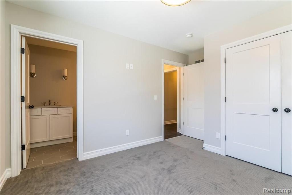 1838 Traceky Rochester Hills, MI 48306 - Photo 20 of 24