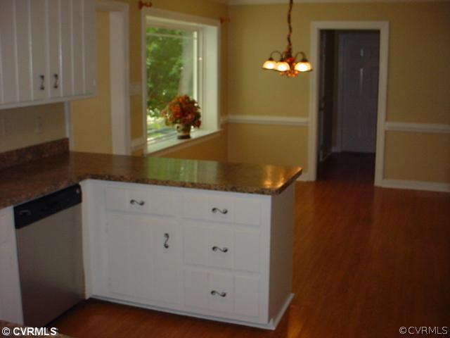 2518 Tanglebrook Road Midlothian, VA 23112 - Photo 7 of 12 a view of a entryway