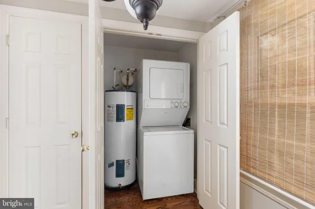 $550,000 | 504 Hawke Street, Fredericksburg, VA 22401