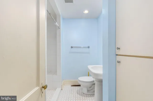 $550,000 | 504 Hawke Street, Fredericksburg, VA 22401