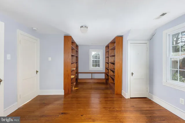 $550,000 | 504 Hawke Street, Fredericksburg, VA 22401