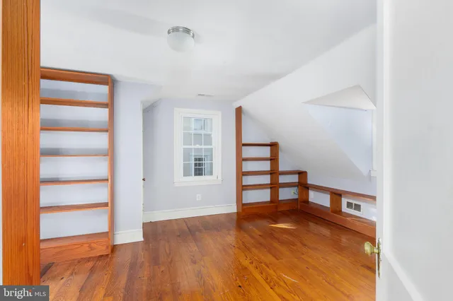 $550,000 | 504 Hawke Street, Fredericksburg, VA 22401