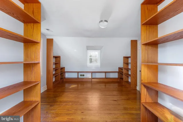 $550,000 | 504 Hawke Street, Fredericksburg, VA 22401