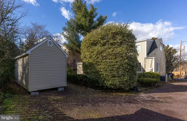 $550,000 | 504 Hawke Street, Fredericksburg, VA 22401