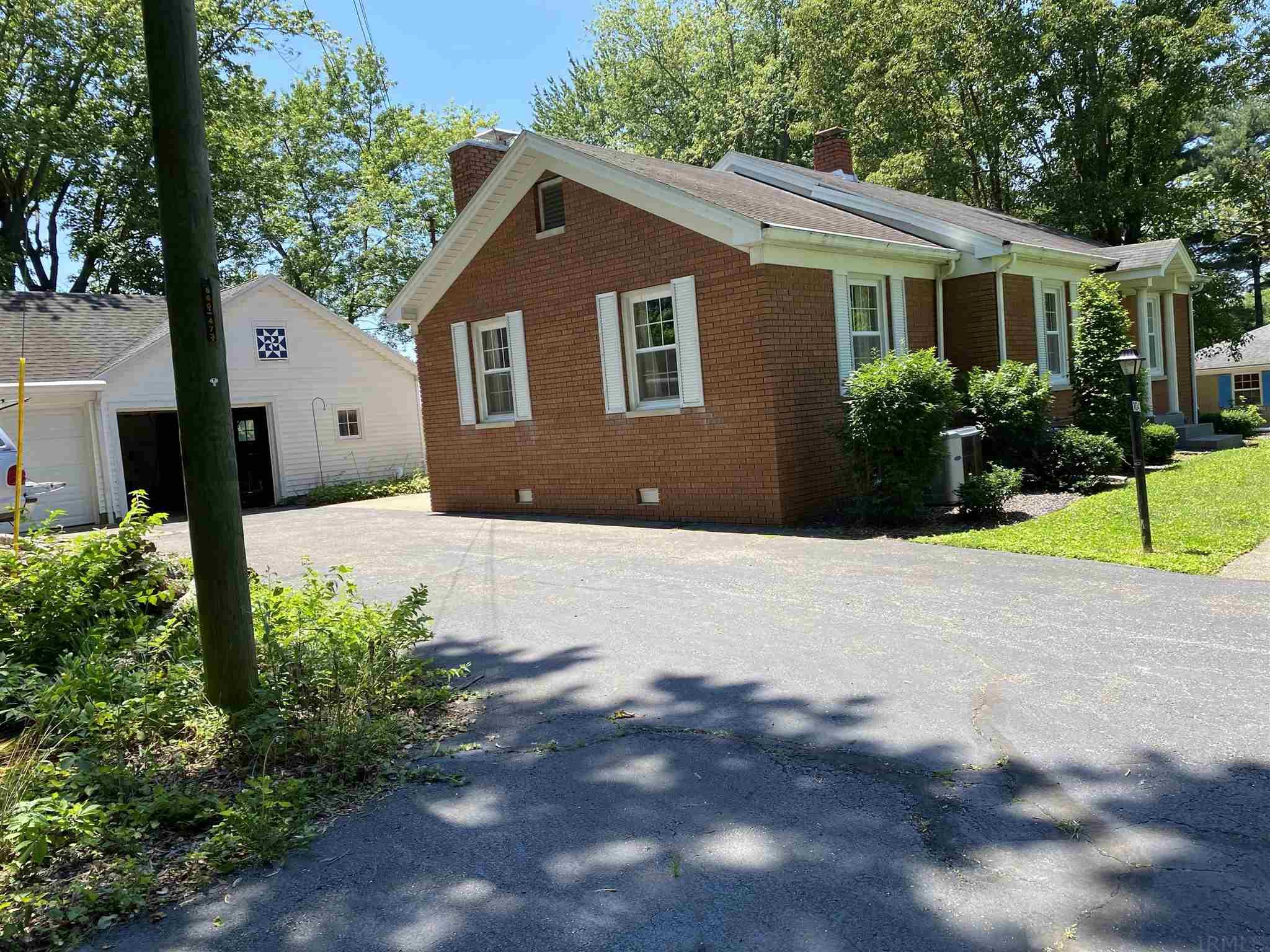 10433 Stanley Road Elberfeld, IN 47613 - Photo 3 of 36 Gallery Image 3