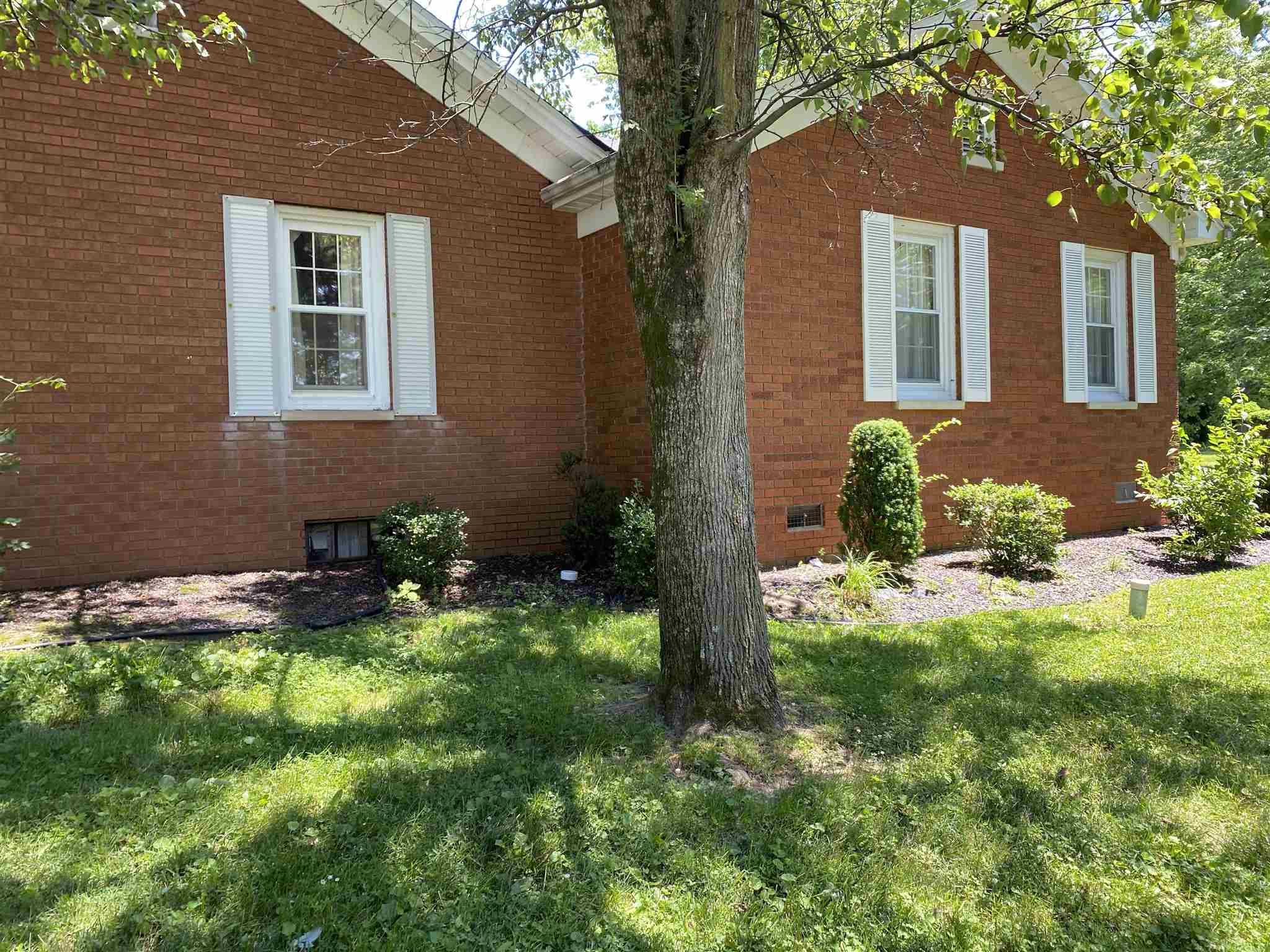 10433 Stanley Road Elberfeld, IN 47613 - Photo 6 of 36 Gallery Image 6