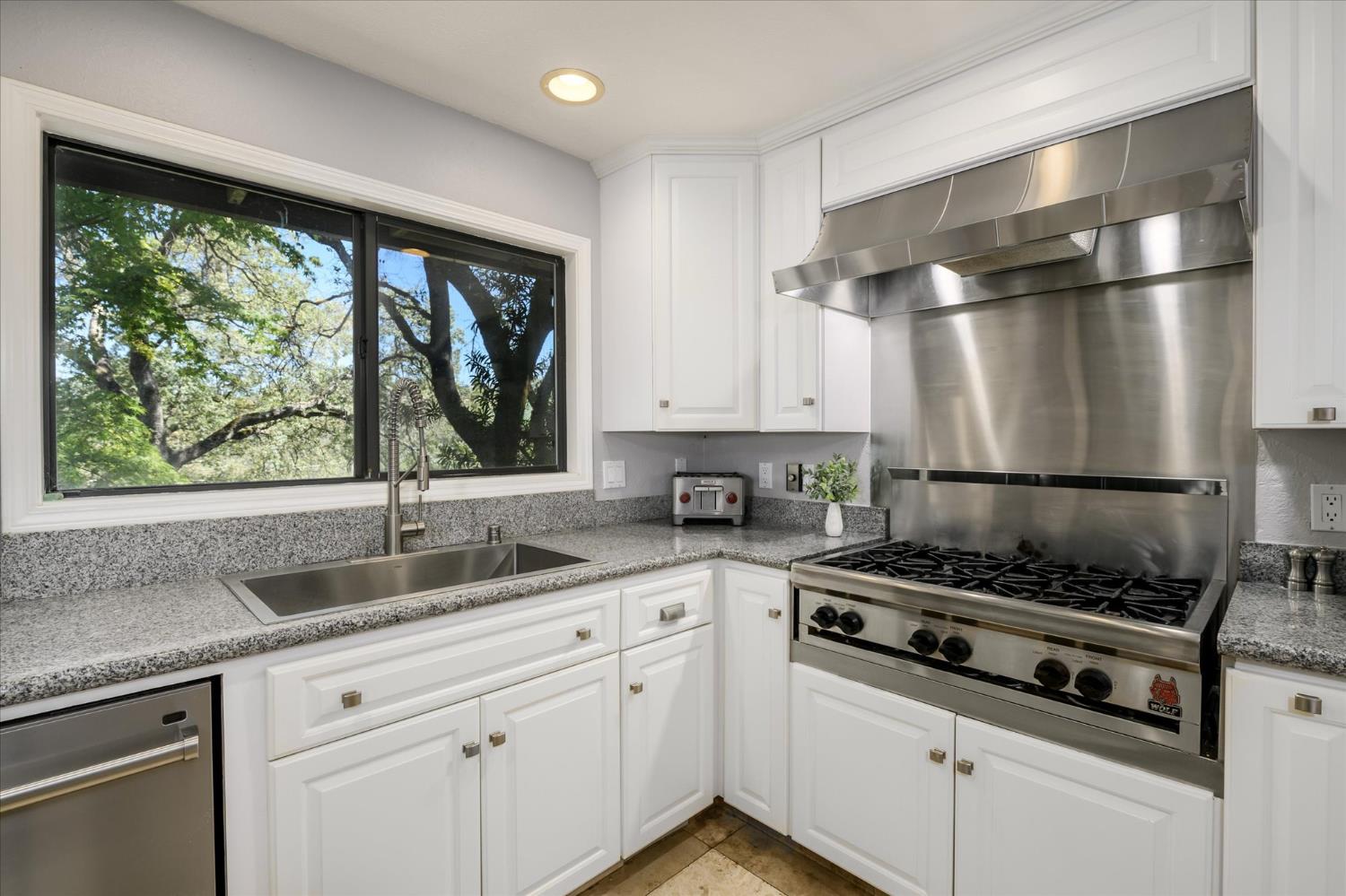 3165 Oakwood Road Cameron Park, CA 95682 - Photo 16 of 55