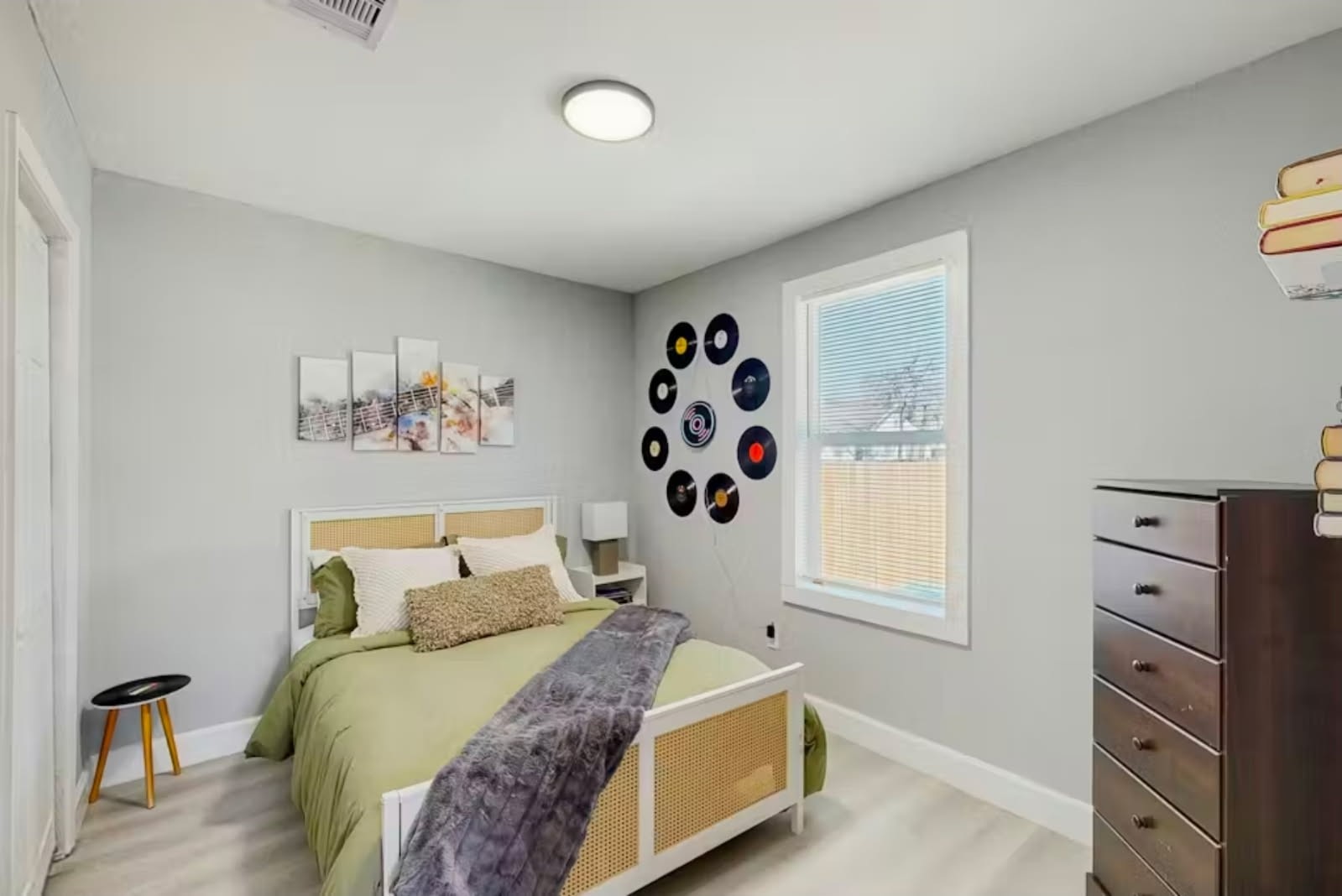 3241 Reeves Street Houston, TX 77004 - Photo 14 of 21 Gallery Image 14