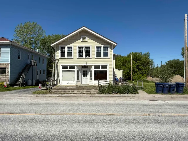$419,000 | 44 South Main Street, Alburgh, VT 05440