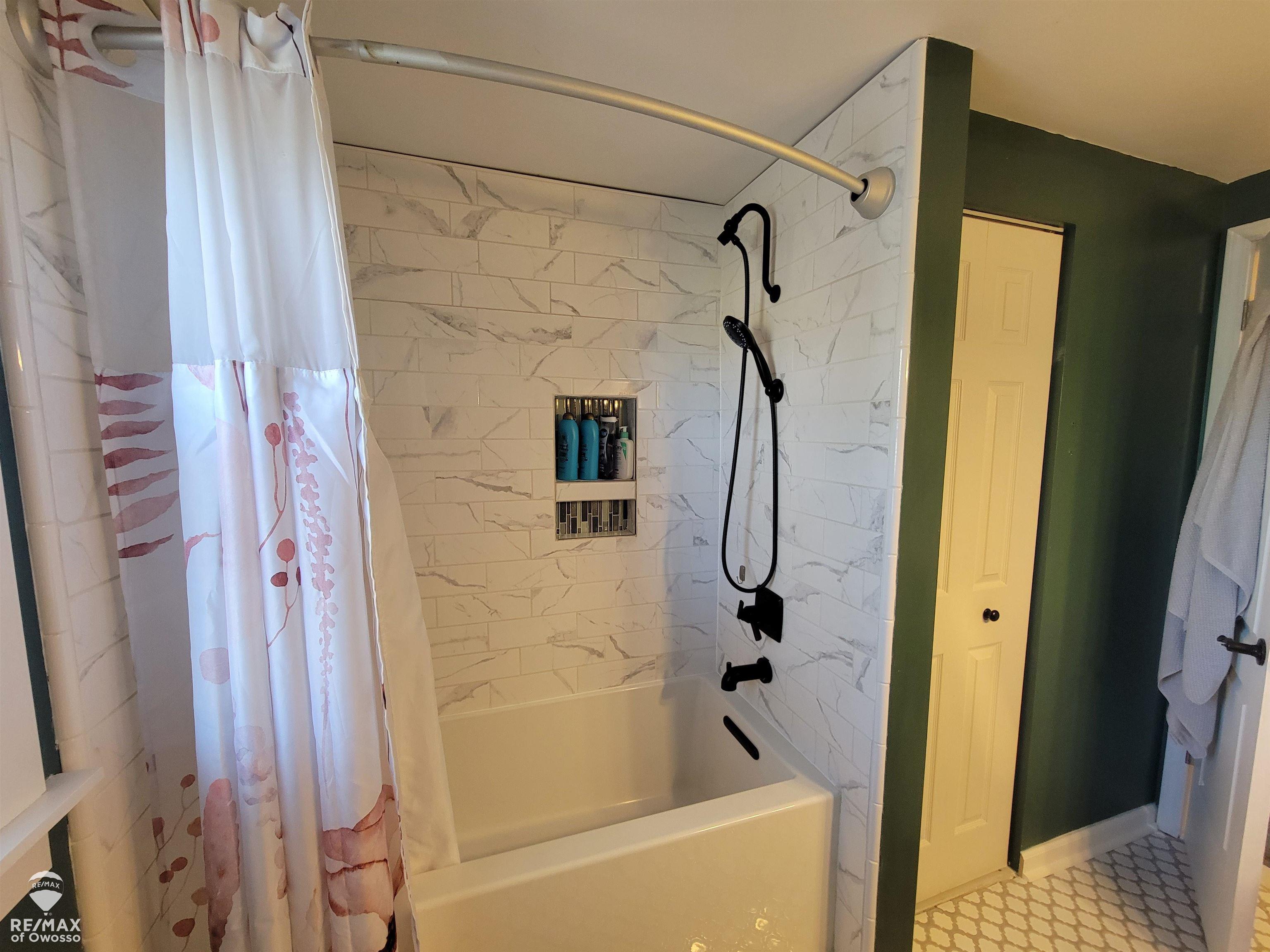 9503 Vernon Road Bancroft, MI 48414 - Photo 19 of 23