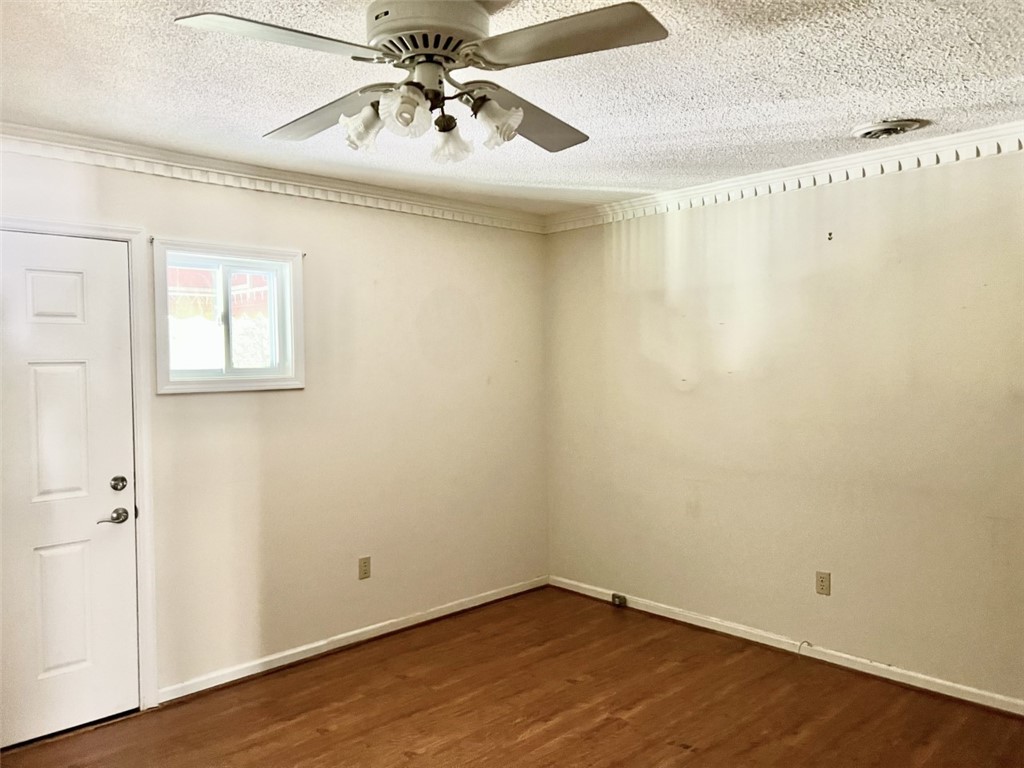 504 Covington Court Anderson, SC 29621 - Photo 5 of 10