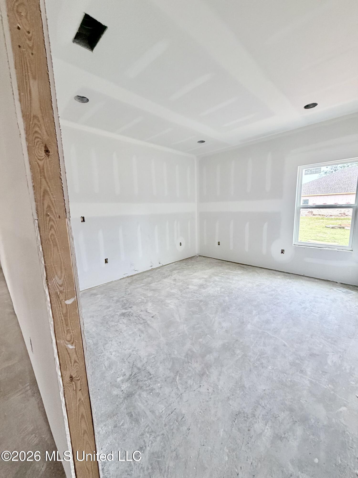 6685 Caraway Road Moss Point, MS 39562 - Photo 11 of 14 IMG_4025