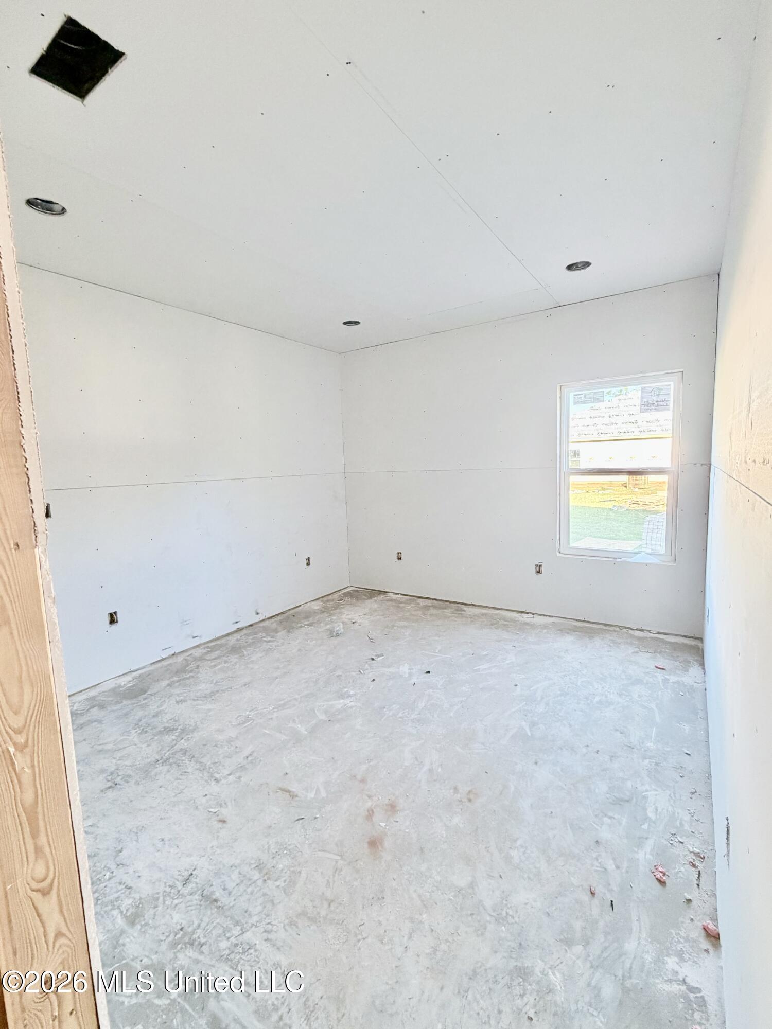 6685 Caraway Road Moss Point, MS 39562 - Photo 8 of 10 FullSizeRender