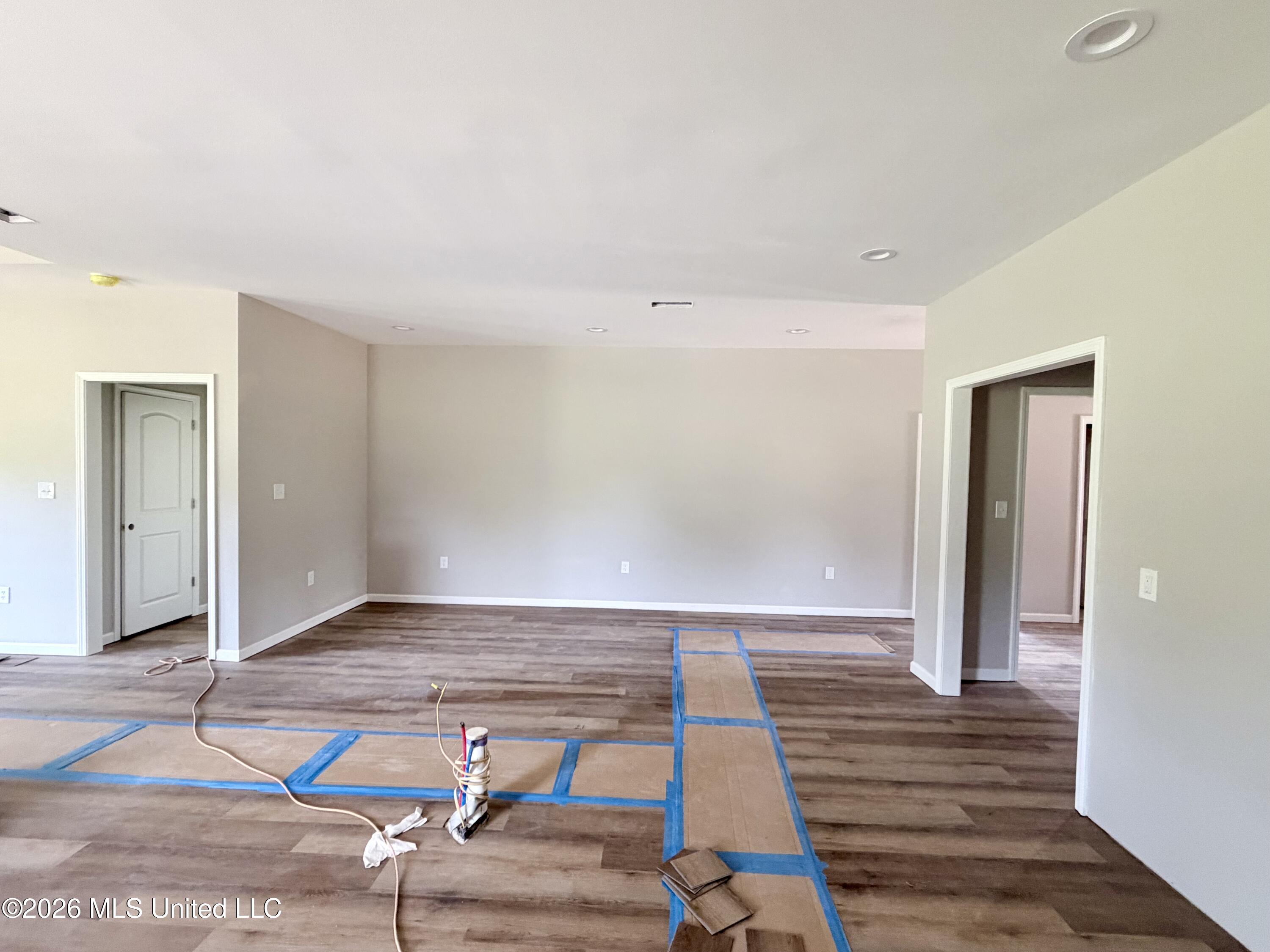 6685 Caraway Road Moss Point, MS 39562 - Photo 8 of 11 IMG_4290