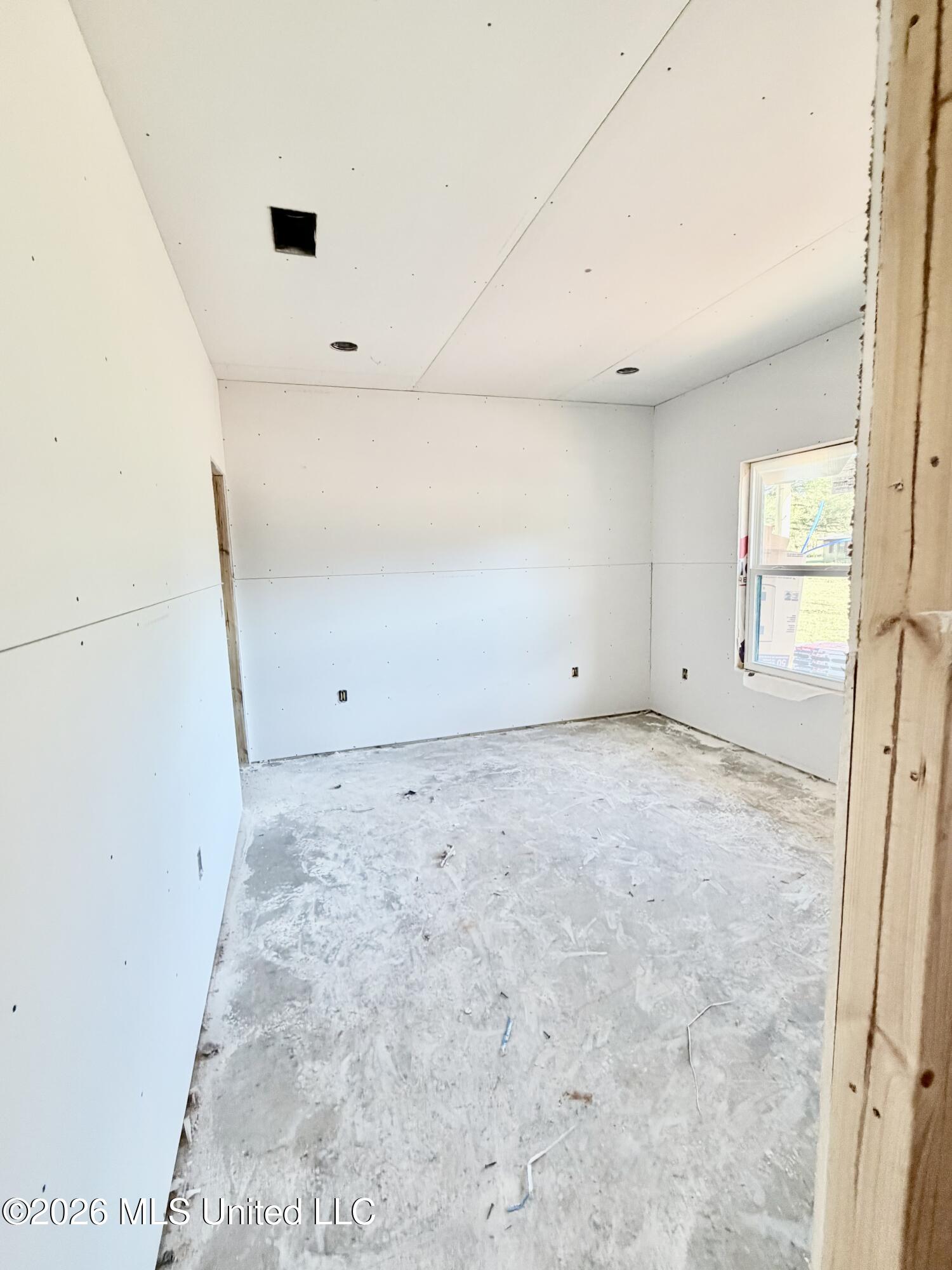 6685 Caraway Road Moss Point, MS 39562 - Photo 9 of 10 FullSizeRender