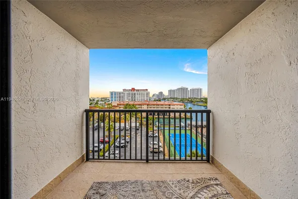 $2,200 | 2017 South Ocean Drive, Unit 706, Hallandale Beach, FL 33009