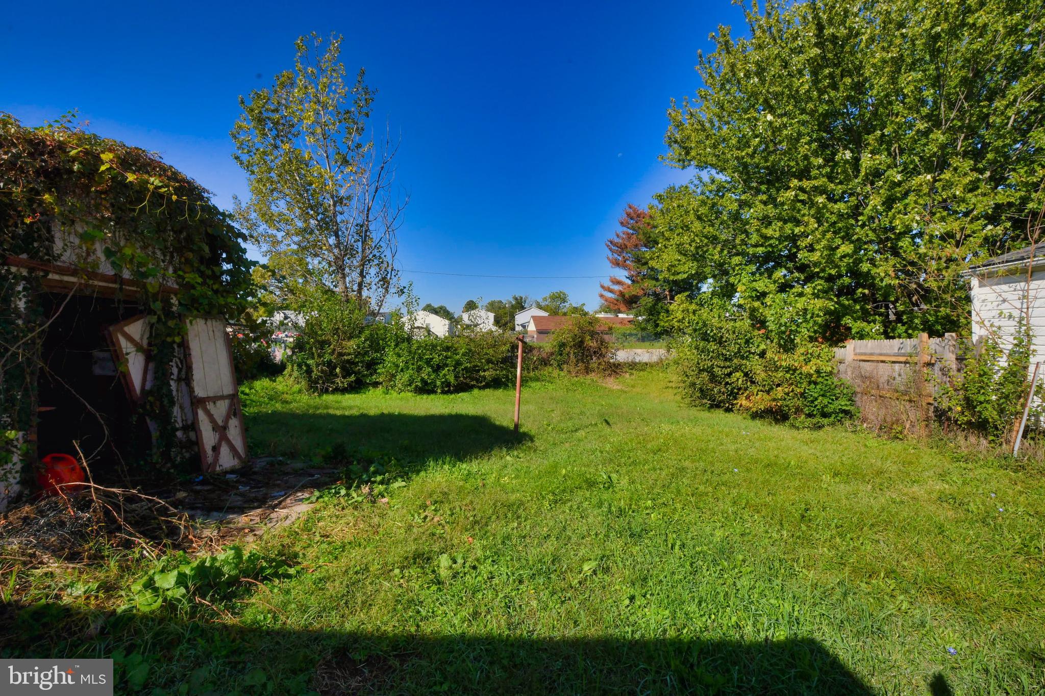 1816 Marshall Road Baltimore, MD 21222 - Photo 7 of 10 Rear Yard with a Shed