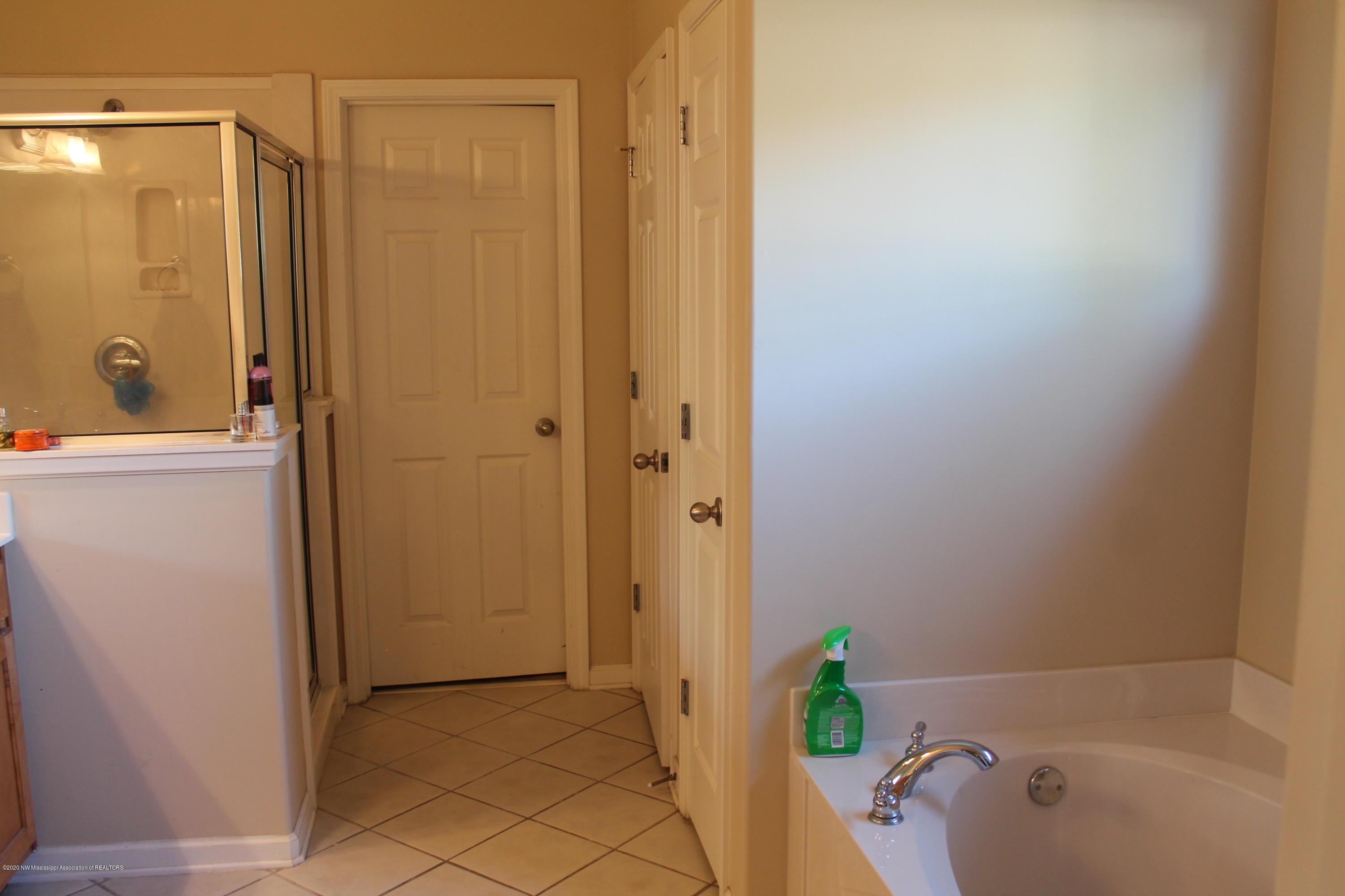 6355 Coleman Road Olive Branch, MS 38654 - Photo 8 of 18 IMG_5109