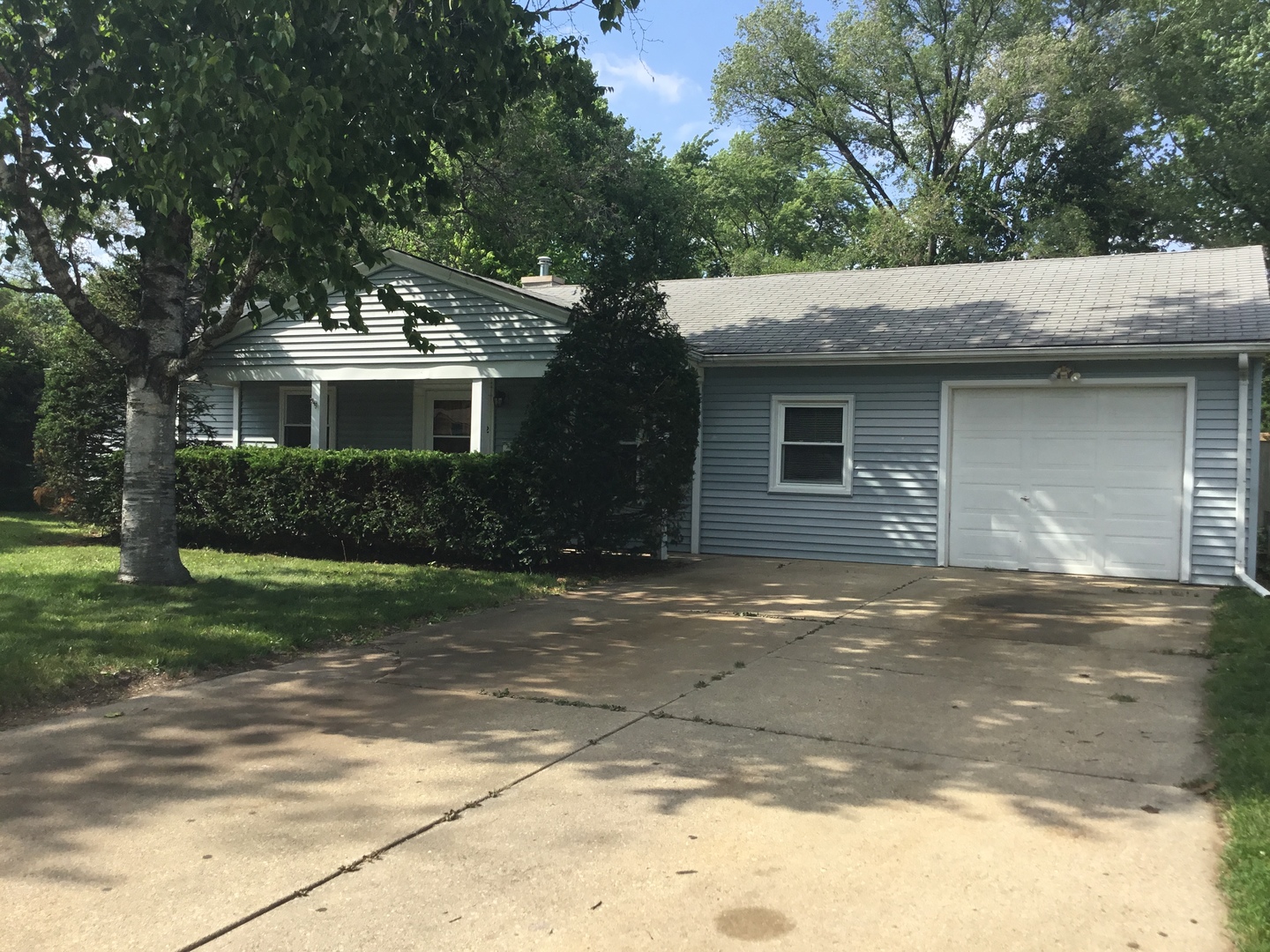 52 Long Beach Road Montgomery, IL 60538 - Photo 2 of 5