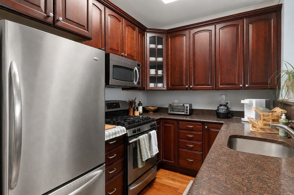 159 M Street, Unit 3 Boston, MA 02127 - Photo 7 of 16