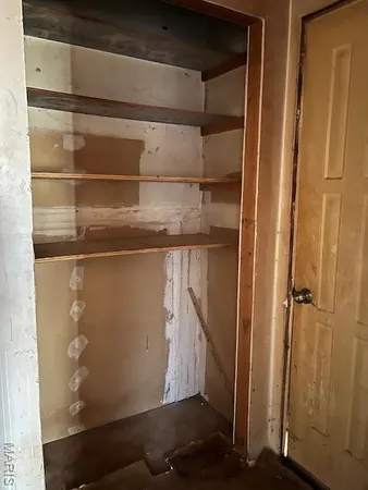 $95,000 | 907 Oak Drive, Fenton, MO 63026