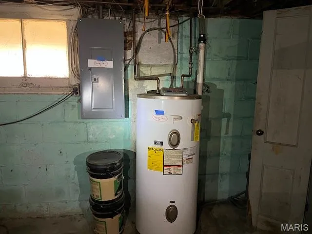 $99,900 | 907 Oak Drive, Fenton, MO 63026