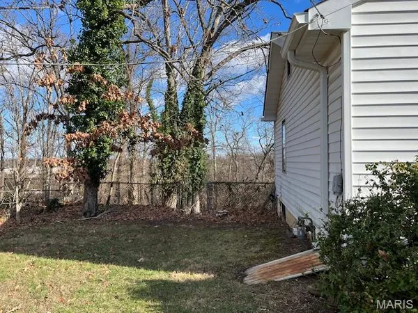 $95,000 | 907 Oak Drive, Fenton, MO 63026