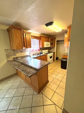 $1,500 | 2235 11th Street, Douglas, AZ 85607
