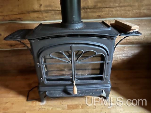 828 North County Road Wakefield, MI 49968 - Photo 23 of 34