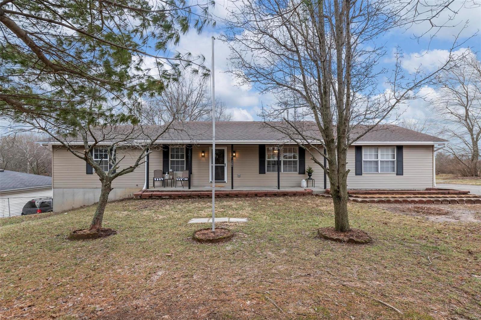 1684 Hobelman Drive, Arnold, MO 63010 Compass