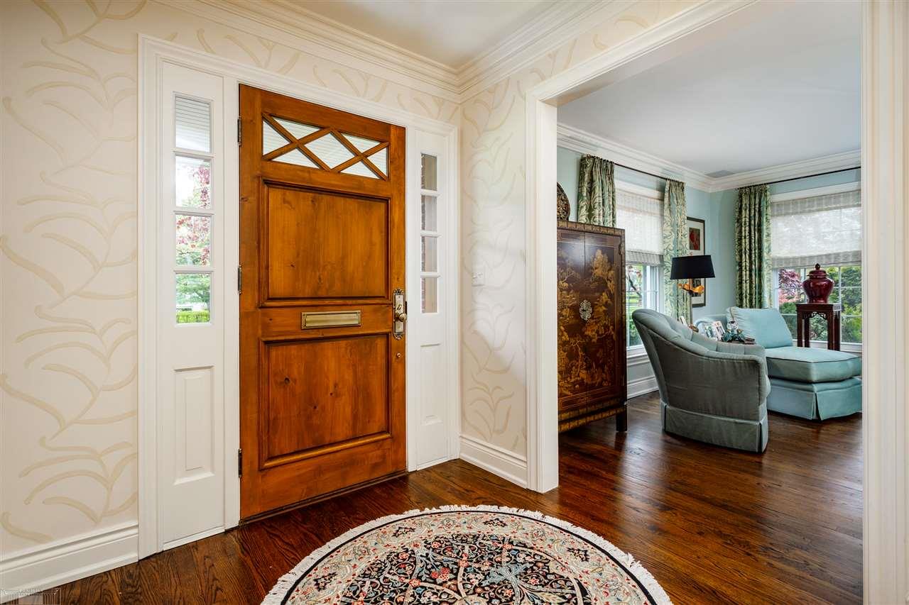 152 Cloverly Road Grosse Pointe Farms, MI 48236 - Photo 8 of 59