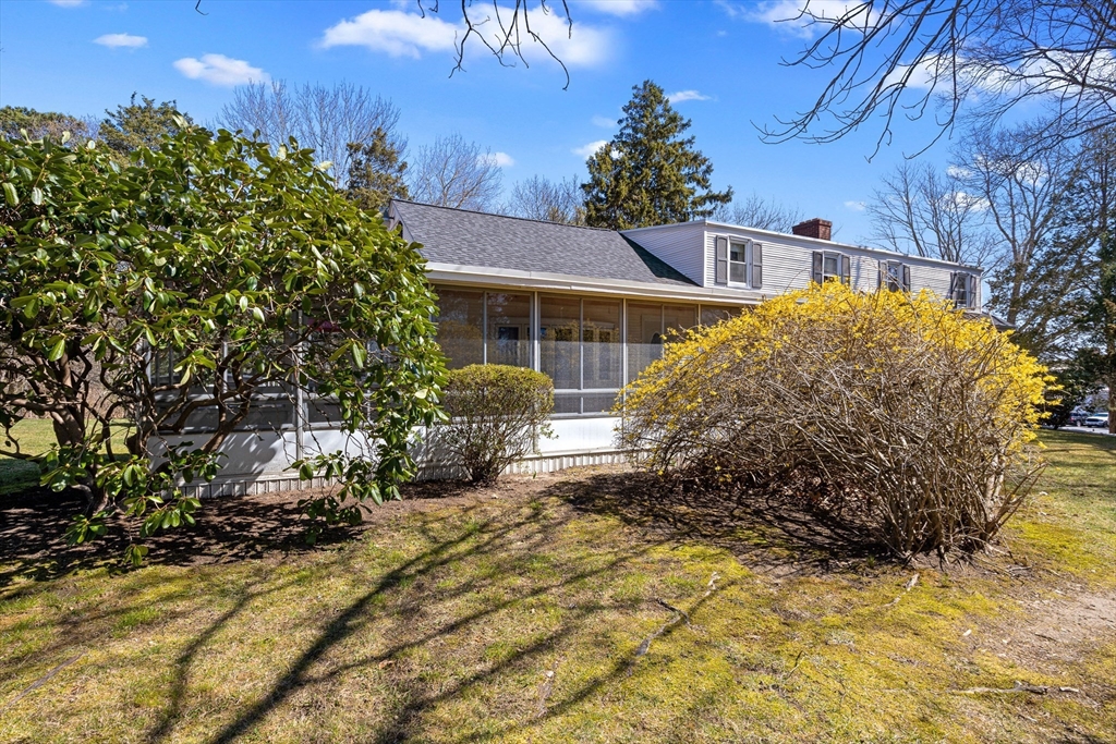 15 Coles Lane Plymouth, MA 02360 - Photo 4 of 41