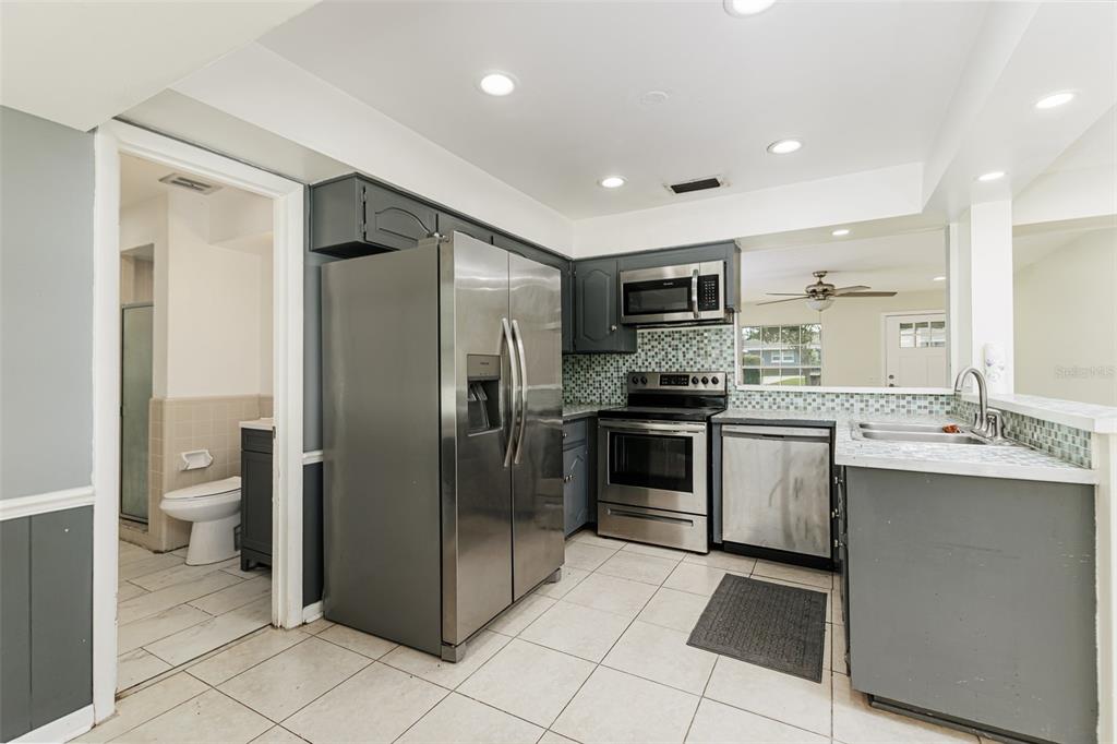 408 Lake Ned Road Winter Haven, FL 33884 - Photo 7 of 23
