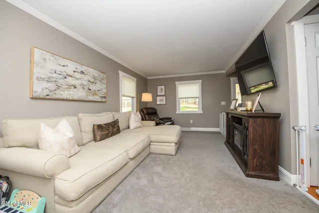 $419,000 | 27 Wiltshire Way, Niskayuna, NY 12309