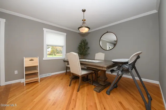 $419,000 | 27 Wiltshire Way, Niskayuna, NY 12309