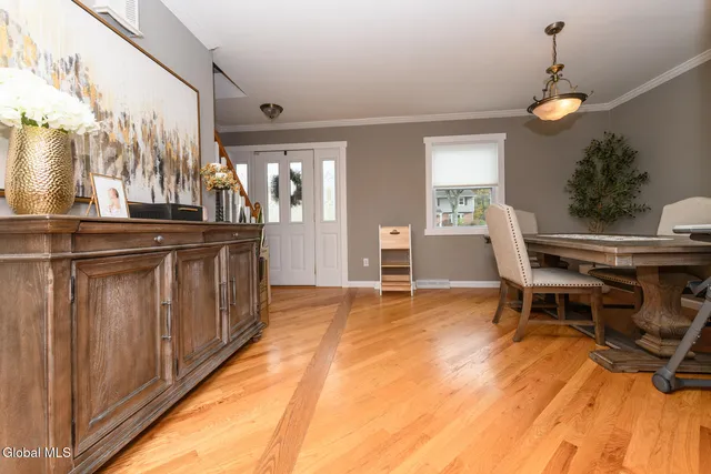 $419,000 | 27 Wiltshire Way, Niskayuna, NY 12309