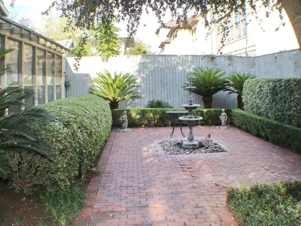 $915,000 | 1401 Truxillo Street, Houston, TX 77004