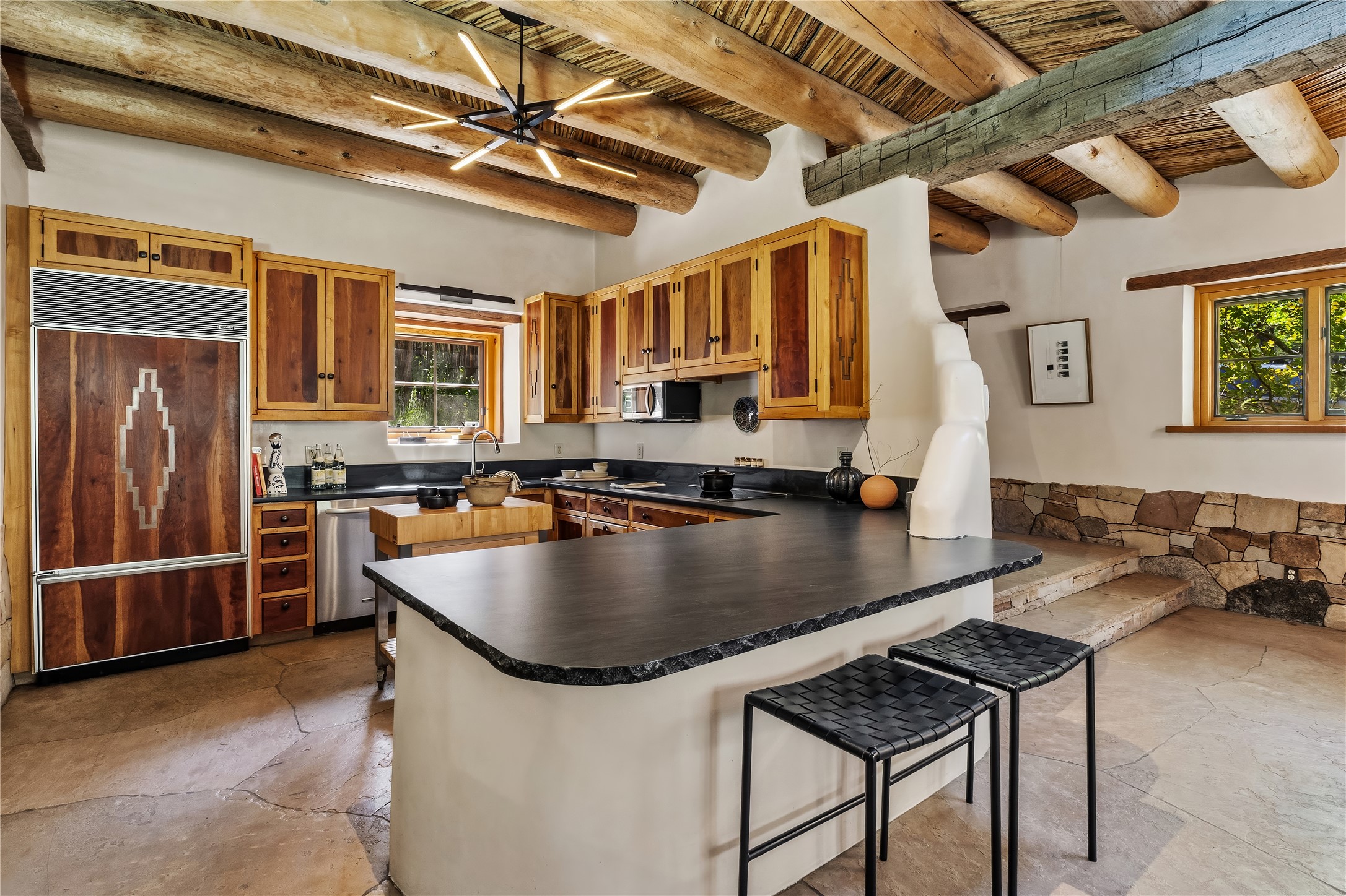 1330 Bishops Lodge Road Santa Fe, NM 87506 - Photo 9 of 54 Kitchen
