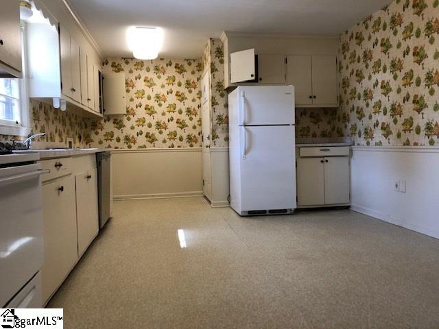 111 Terri Acres Easley, SC 29642 - Photo 4 of 7