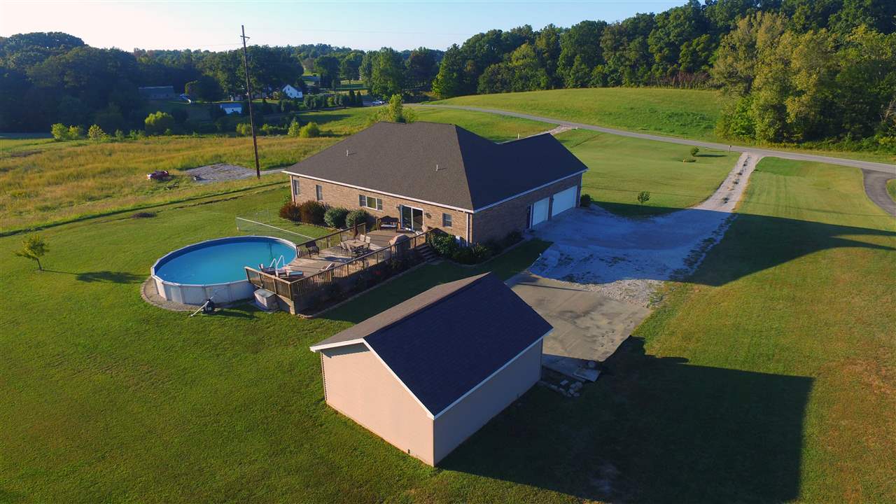 3975 Stone Road Tell City, IN 47586 - Photo 4 of 36