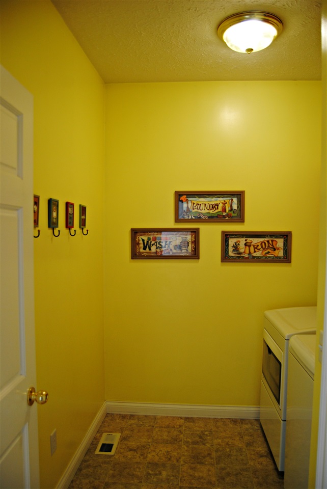 3975 Stone Road Tell City, IN 47586 - Photo 5 of 36