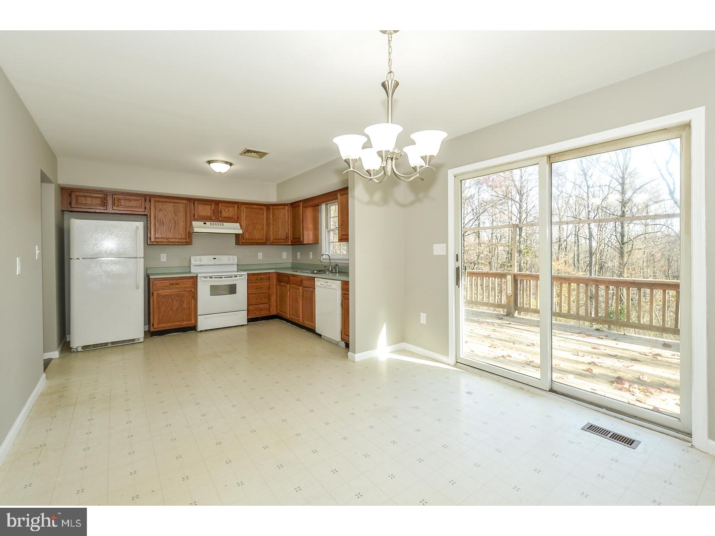 86 Powerline Road Boyertown, PA 19512 - Photo 7 of 25 Gallery Image 7