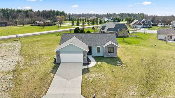$359,900 | 334 Cottonwood Court, Markle, IN 46770