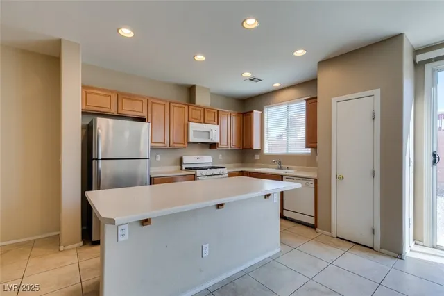 $2,100 | 5768 Mammoth Mountain Street, North Las Vegas, NV 89081