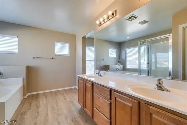 $2,100 | 5768 Mammoth Mountain Street, North Las Vegas, NV 89081