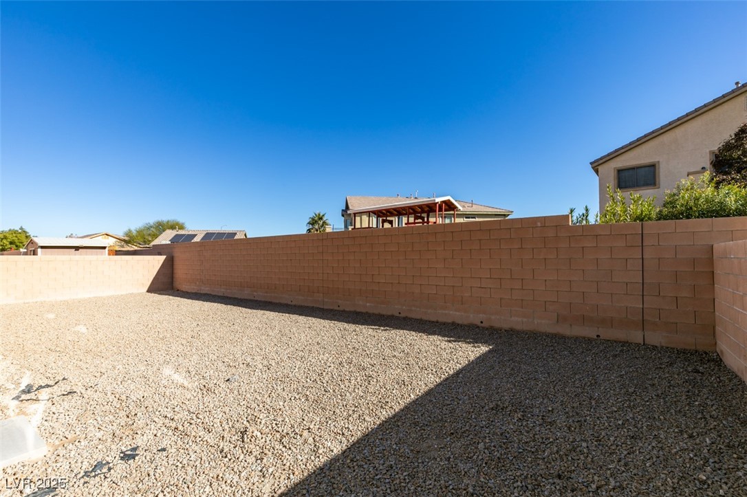 5768 Mammoth Mountain Street North Las Vegas, NV 89081 - Photo 36 of 39