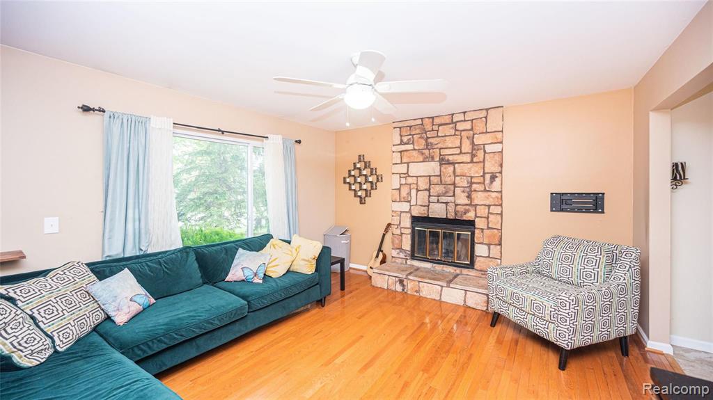 101 Dalton Drive Rochester Hills, MI 48307 - Photo 10 of 44