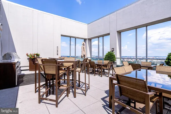 $950,000 | 1111 19th Street North, Unit 2007, Arlington, VA 22209